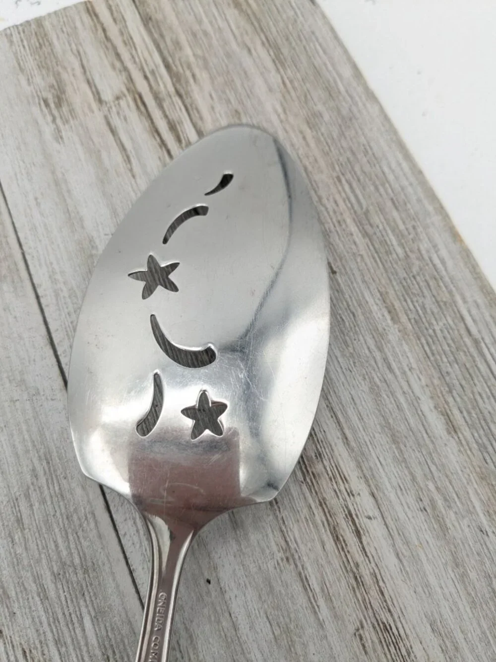 Oneida Community Stainless Steel Star Design Cake Pie Spatula Server 9 1/2